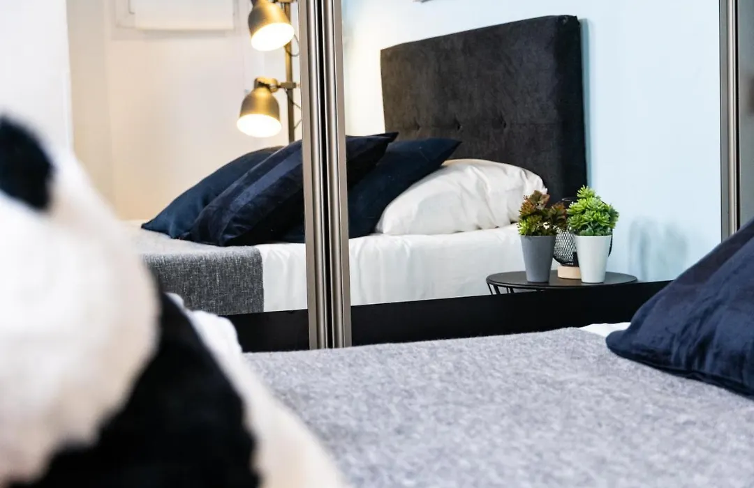 Luxury Center 2 Bedrooms Apartment Puerta Del Sol-1