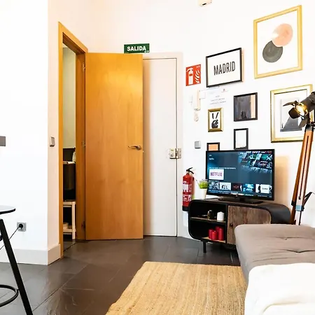 Luxury Center 2 Bedrooms Apartment Puerta Del Sol-2
